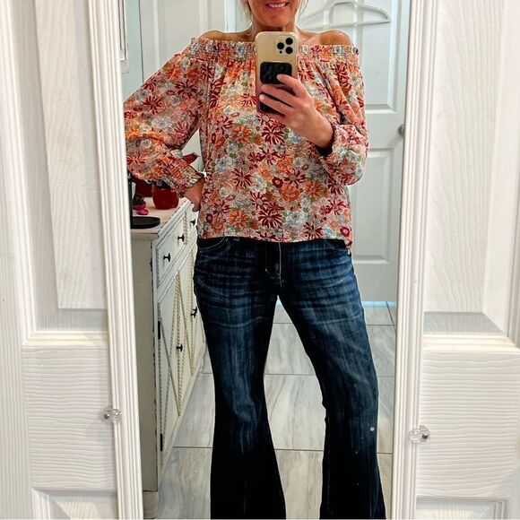 UMGEE Red and Pink Floral Off the Shoulder  Hi/lo top with smocking-like new! - Picture 6 of 15